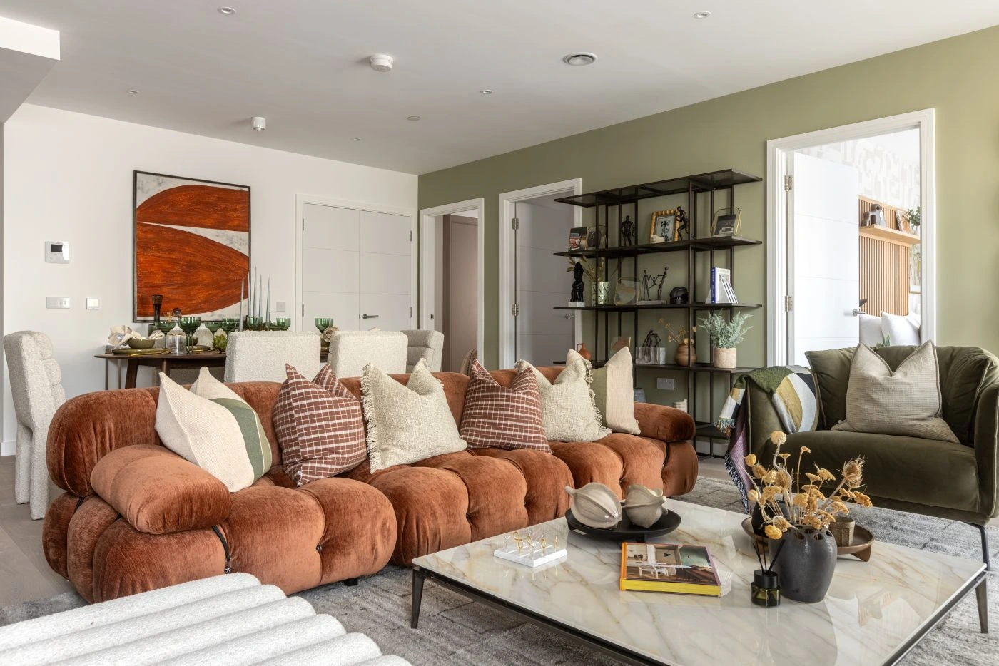 Well furnished room