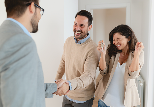 Property consultation with real estate advisor