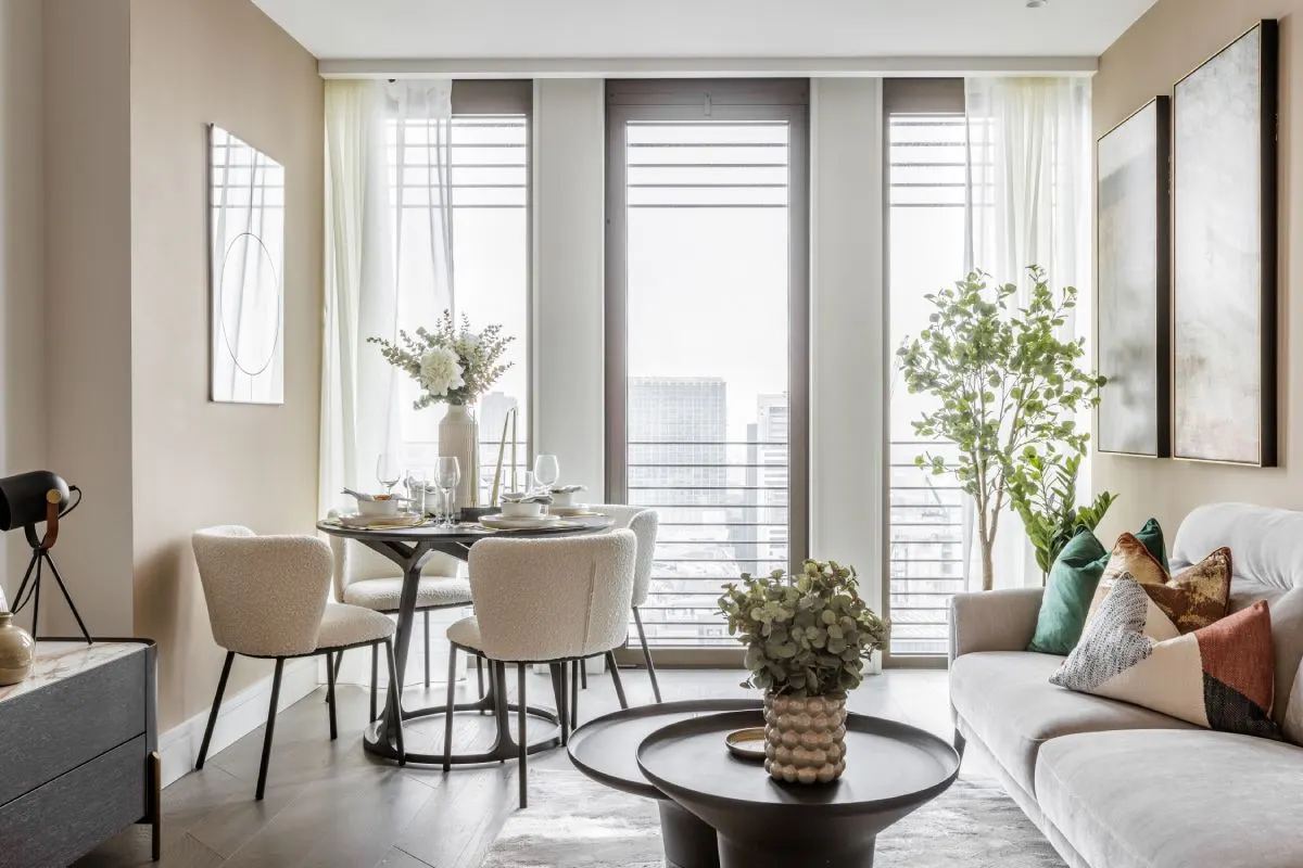 Well furnished drawing room